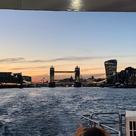 Borough Central Londen Buitenkant foto